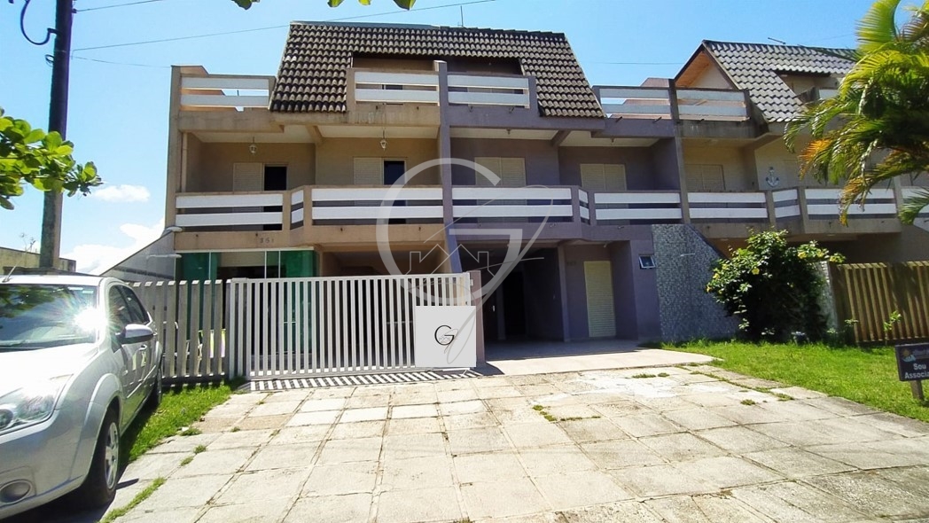 Sobrado à venda com 4 quartos, 157m² - Foto 1