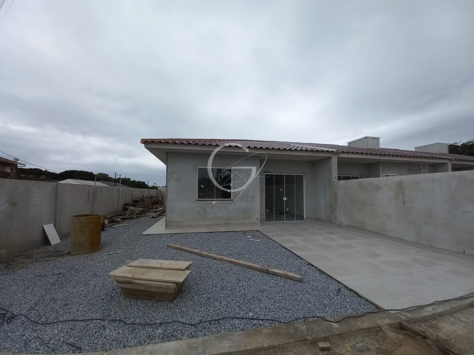 Casa à venda com 3 quartos, 100m² - Foto 2