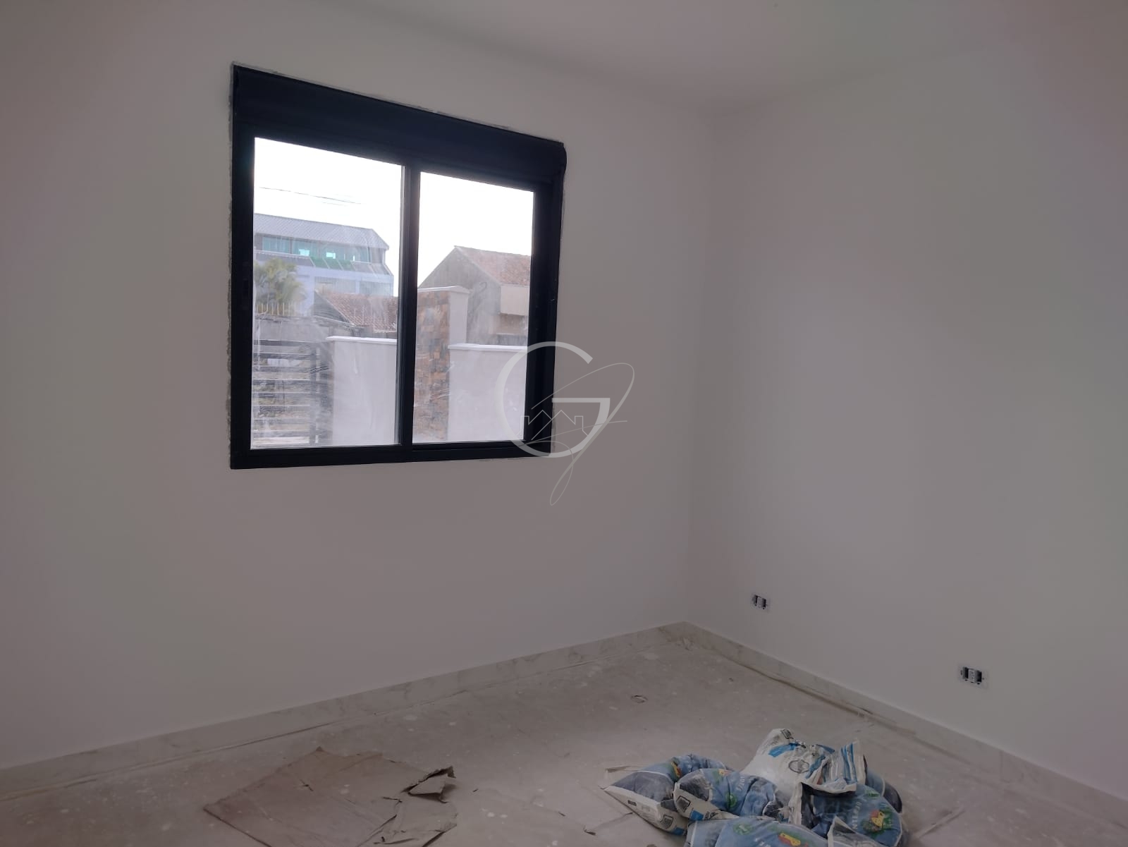 Casa à venda com 3 quartos, 92m² - Foto 5