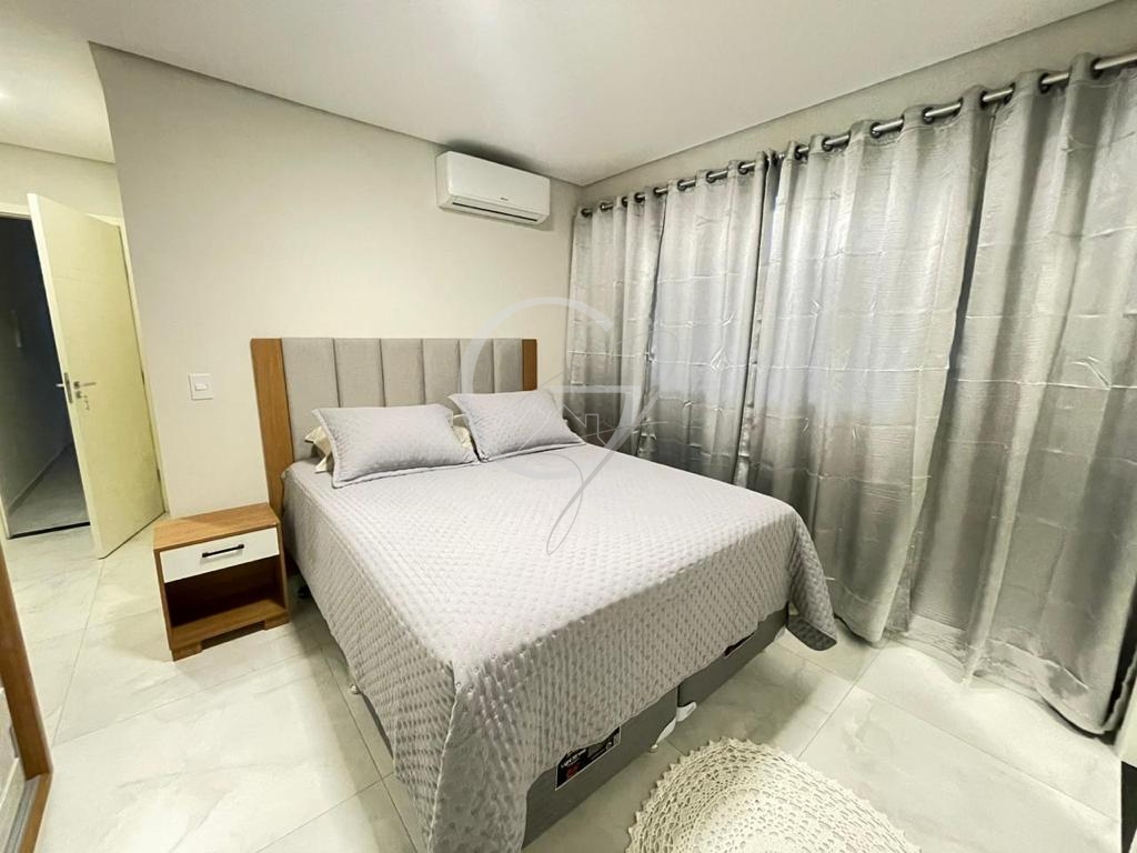 Casa à venda com 3 quartos, 140m² - Foto 2