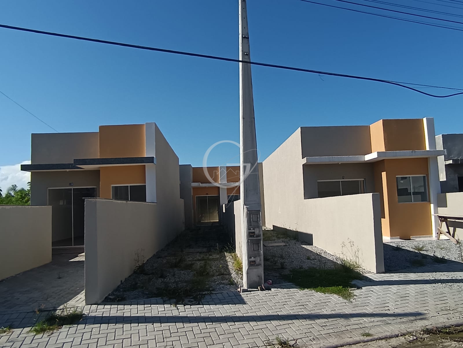 Casa à venda com 2 quartos, 40m² - Foto 1