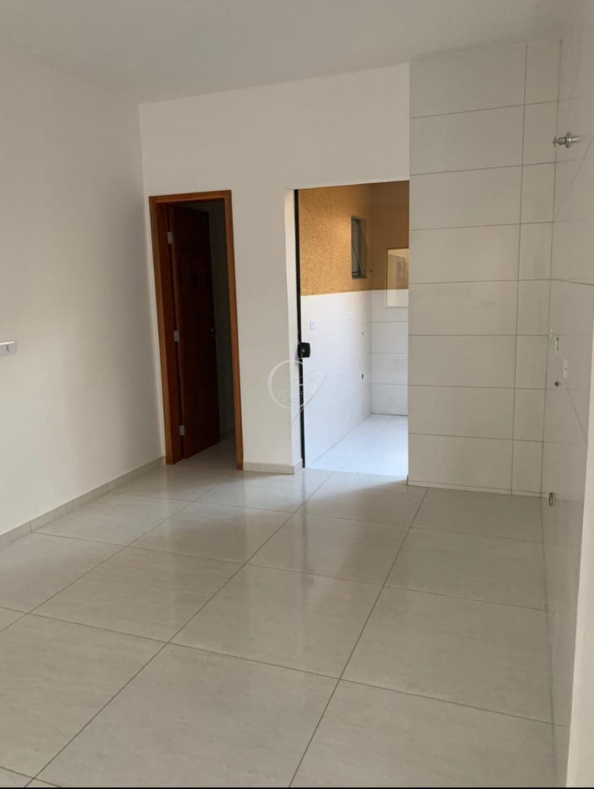 Casa à venda com 2 quartos, 57m² - Foto 2