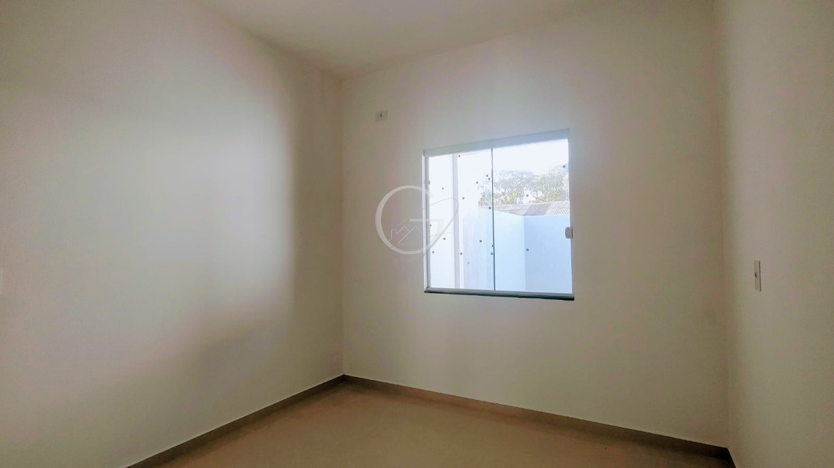 Casa à venda com 2 quartos, 65m² - Foto 13