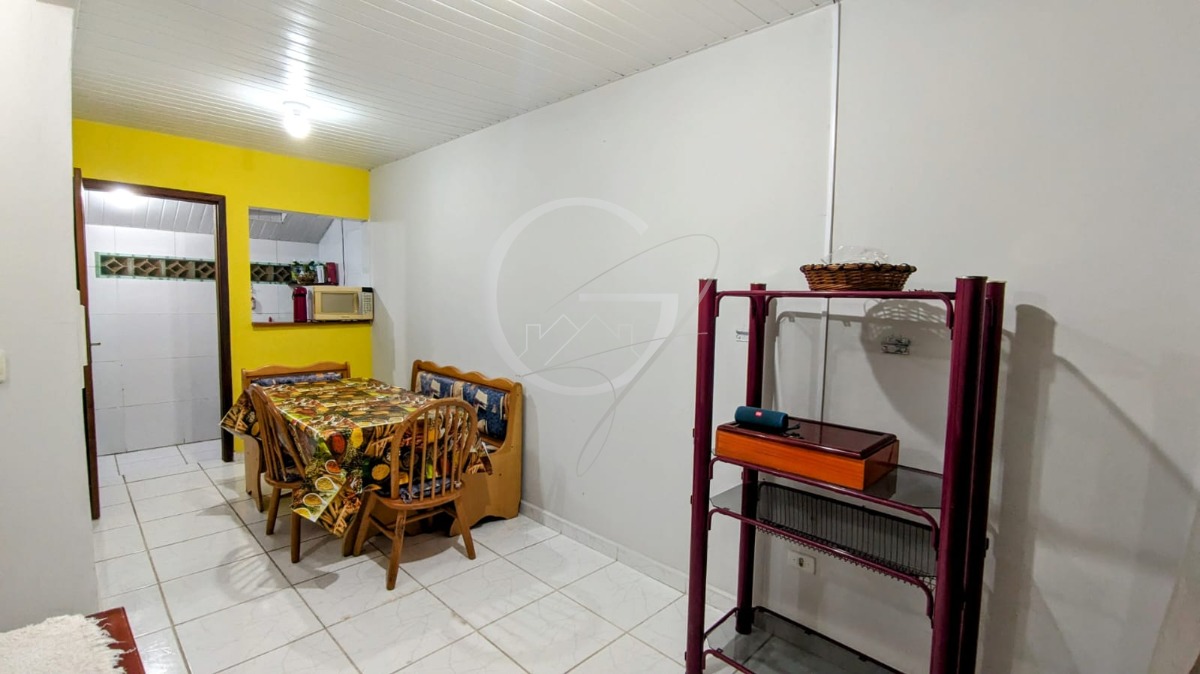 Casa à venda com 2 quartos, 40m² - Foto 3