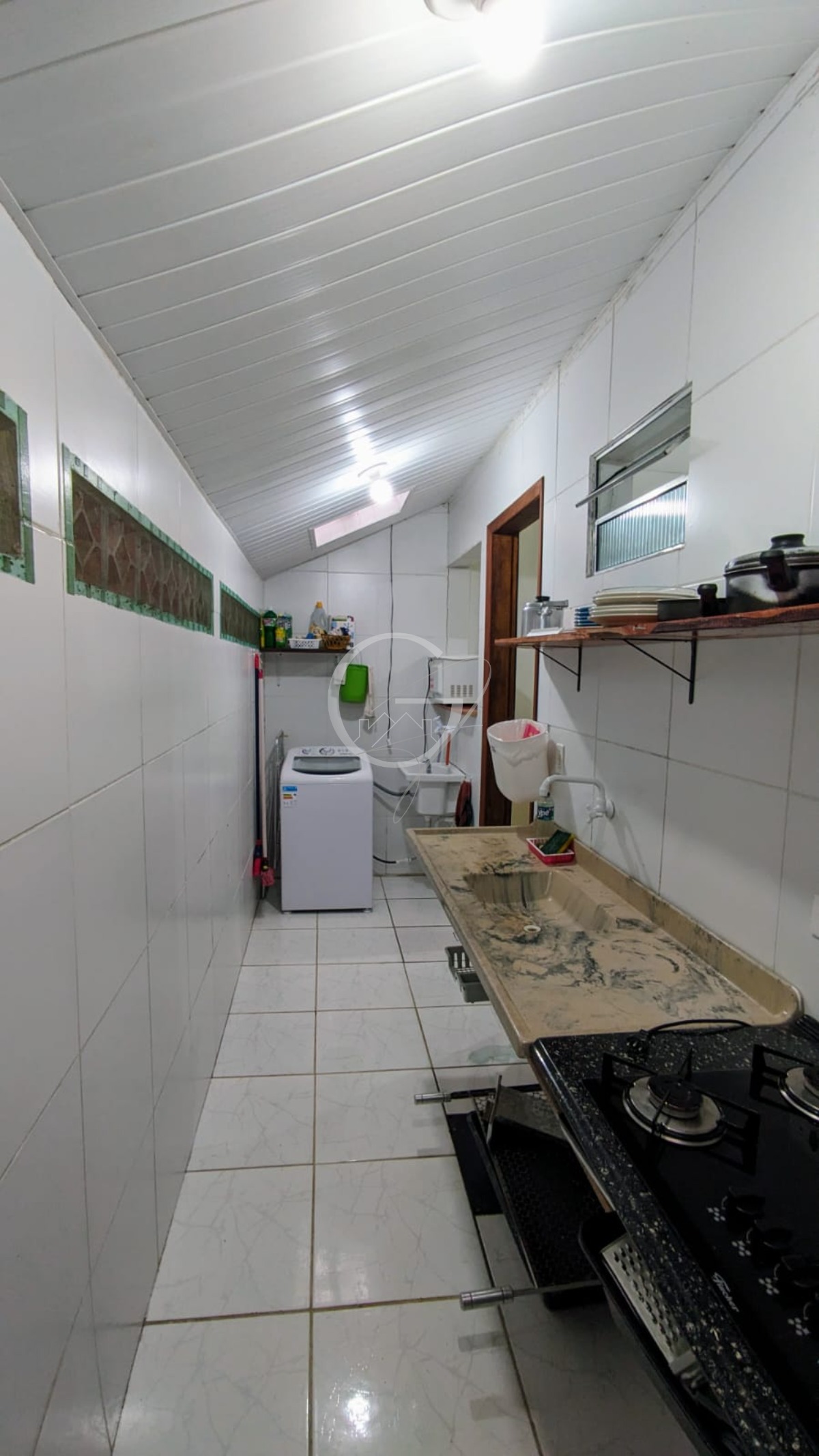 Casa à venda com 2 quartos, 40m² - Foto 6