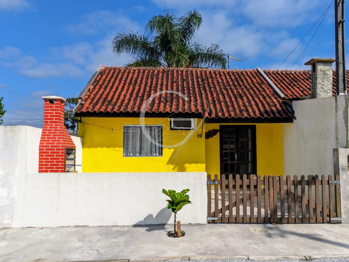 Casa à venda com 2 quartos, 40m² - Foto 1